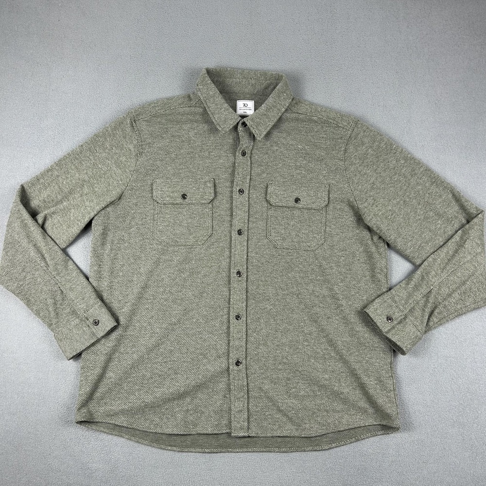 7 Diamonds Men's Green Button-Up Shirt